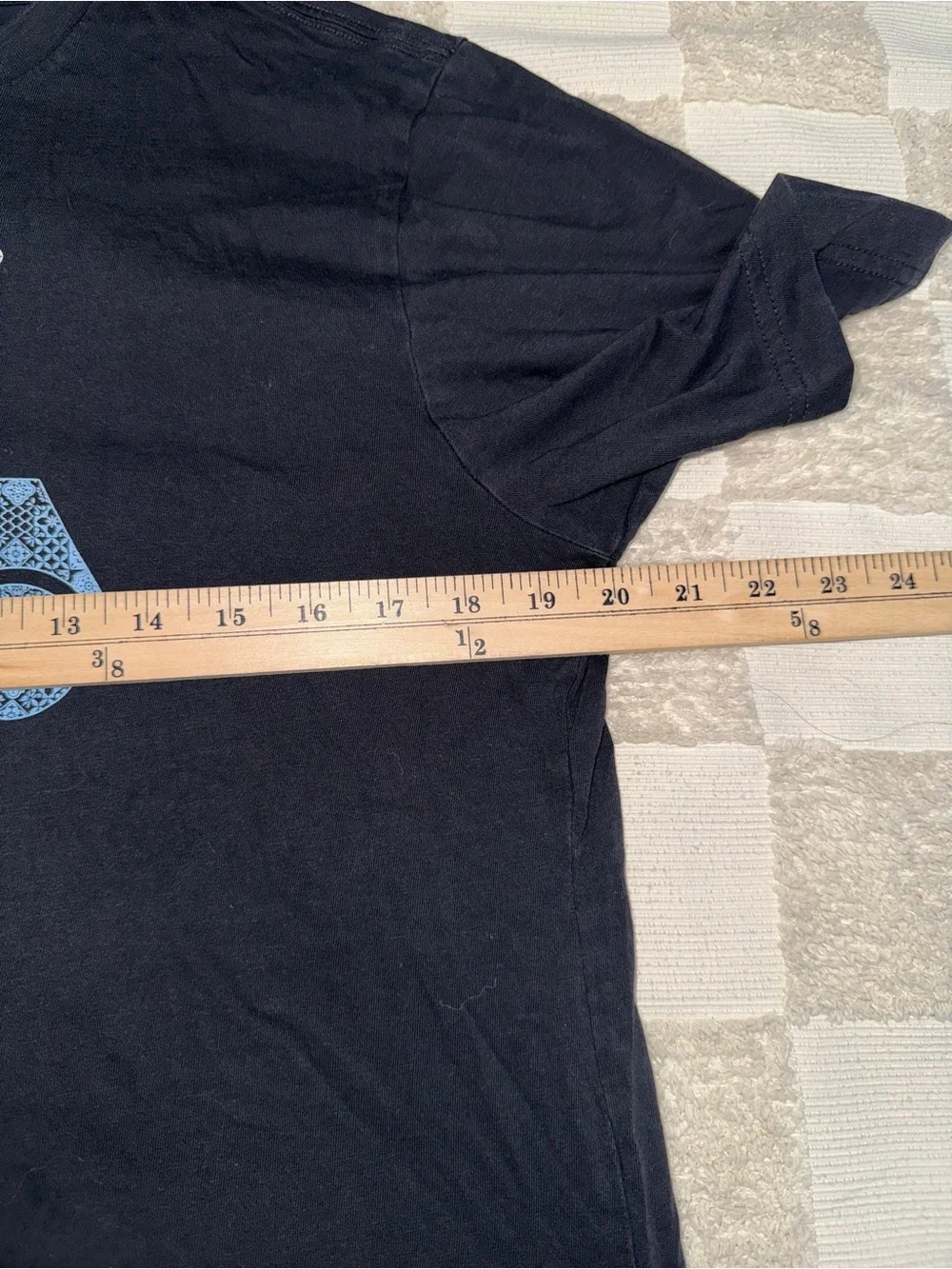 TravisMathew graphic t-shirt size‎ M
